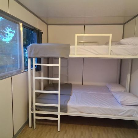 Hotel Bukit Pinus Tegalharendong Kültér fotó